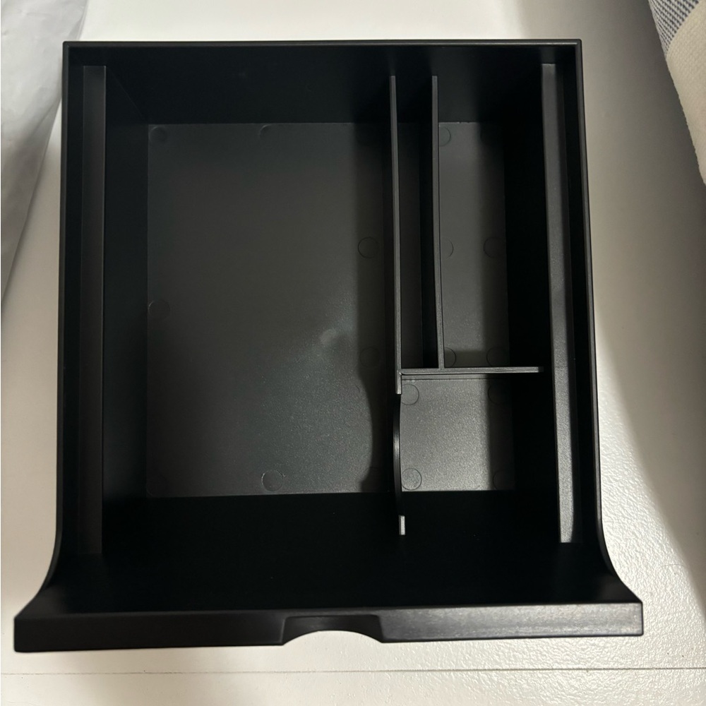 Tesla console - Picture 2 of 2